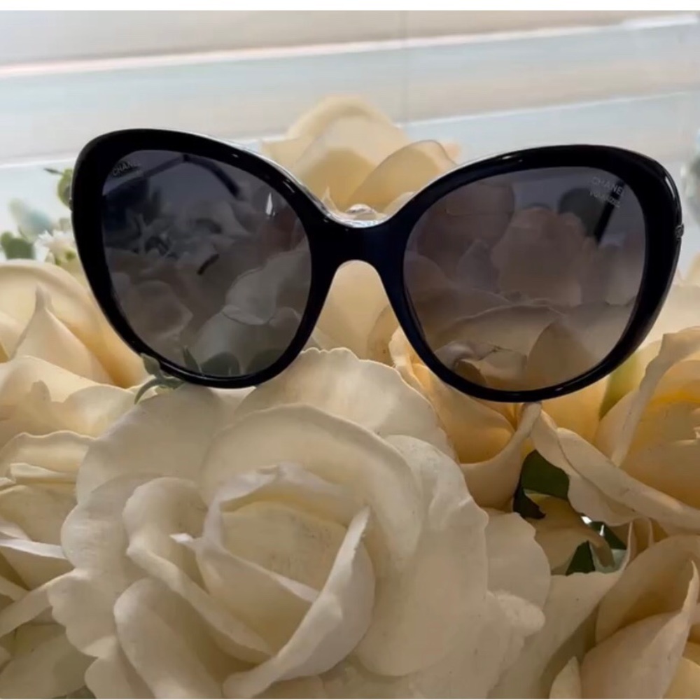 CHANEL  sunglasses with crystals